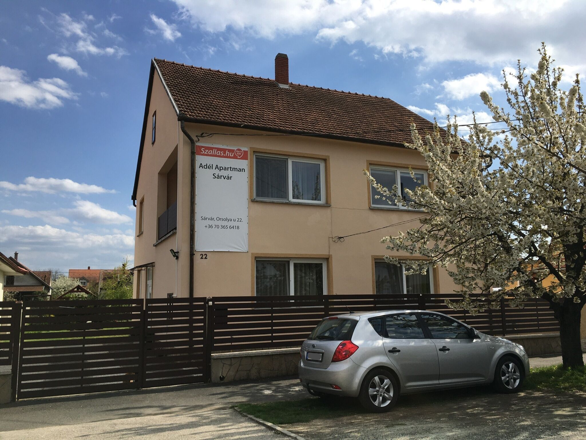 Adel Apartman Sarvar