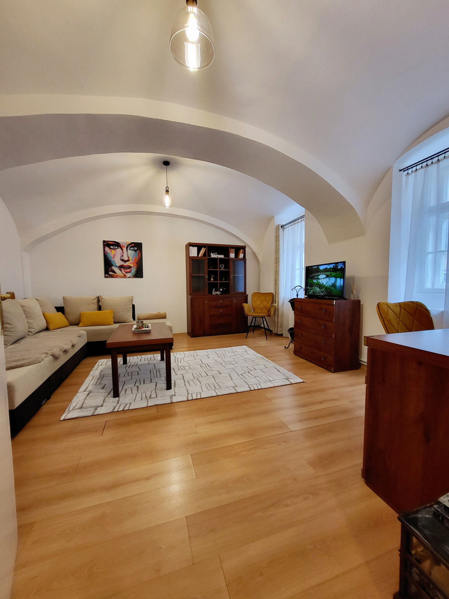 Downtown Romantic Apartman Szekesfehervar