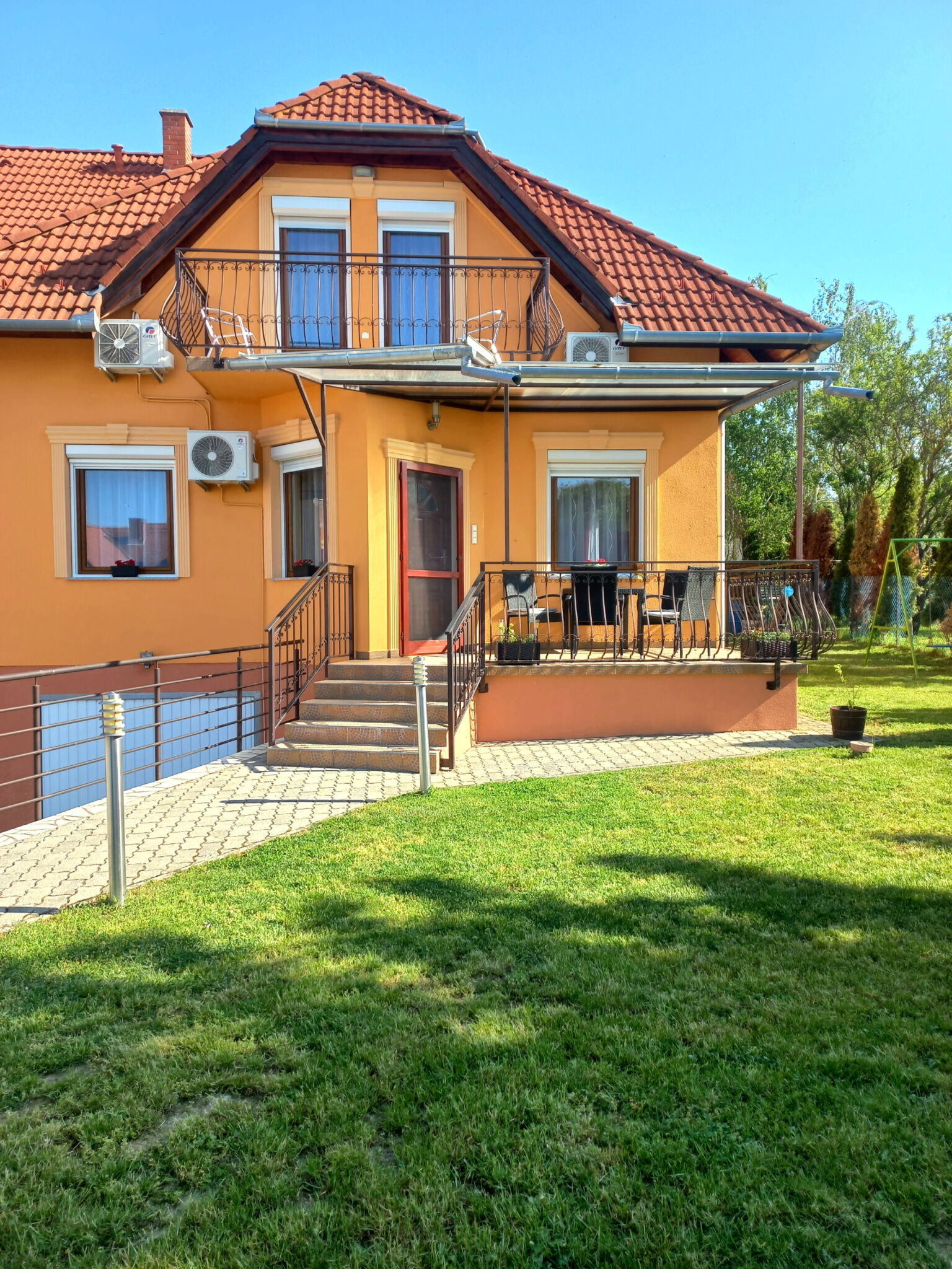 Napsugar Apartman Vonyarcvashegy
