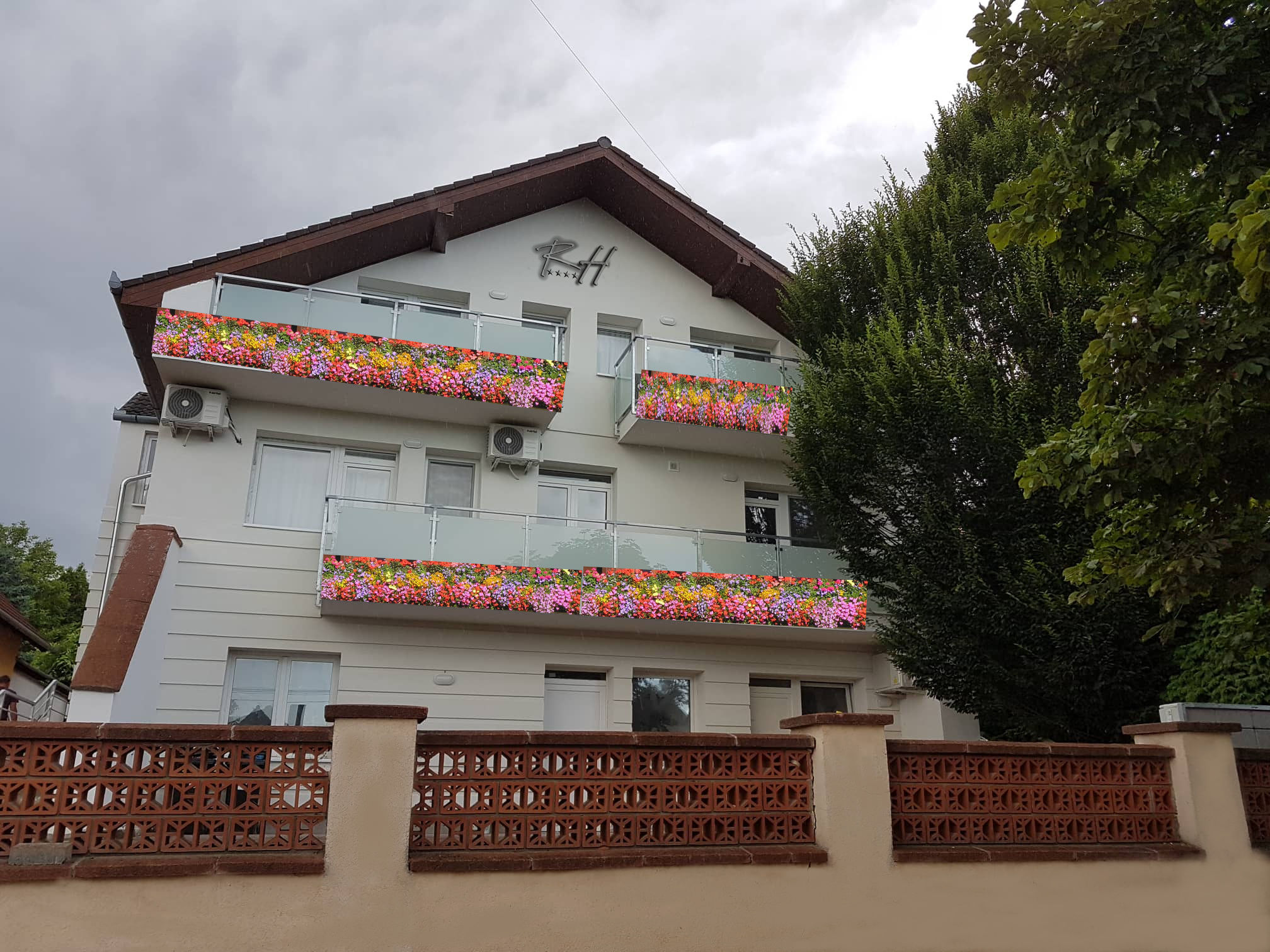 Road House Apartment**** Alsopahok