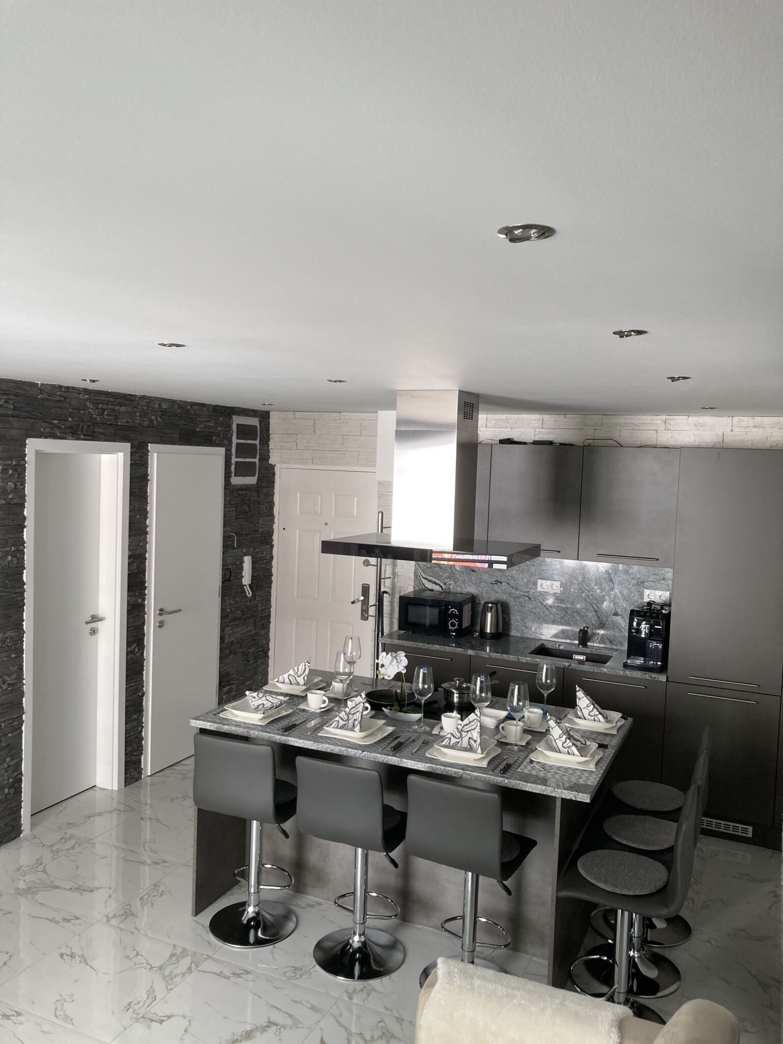 Swiss Luxury Apartment Mosonmagyarovar