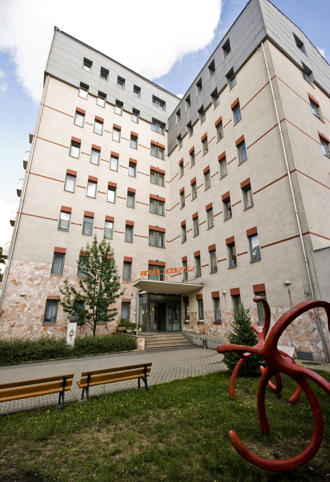 Hotel Kerpely Dunaujvaros