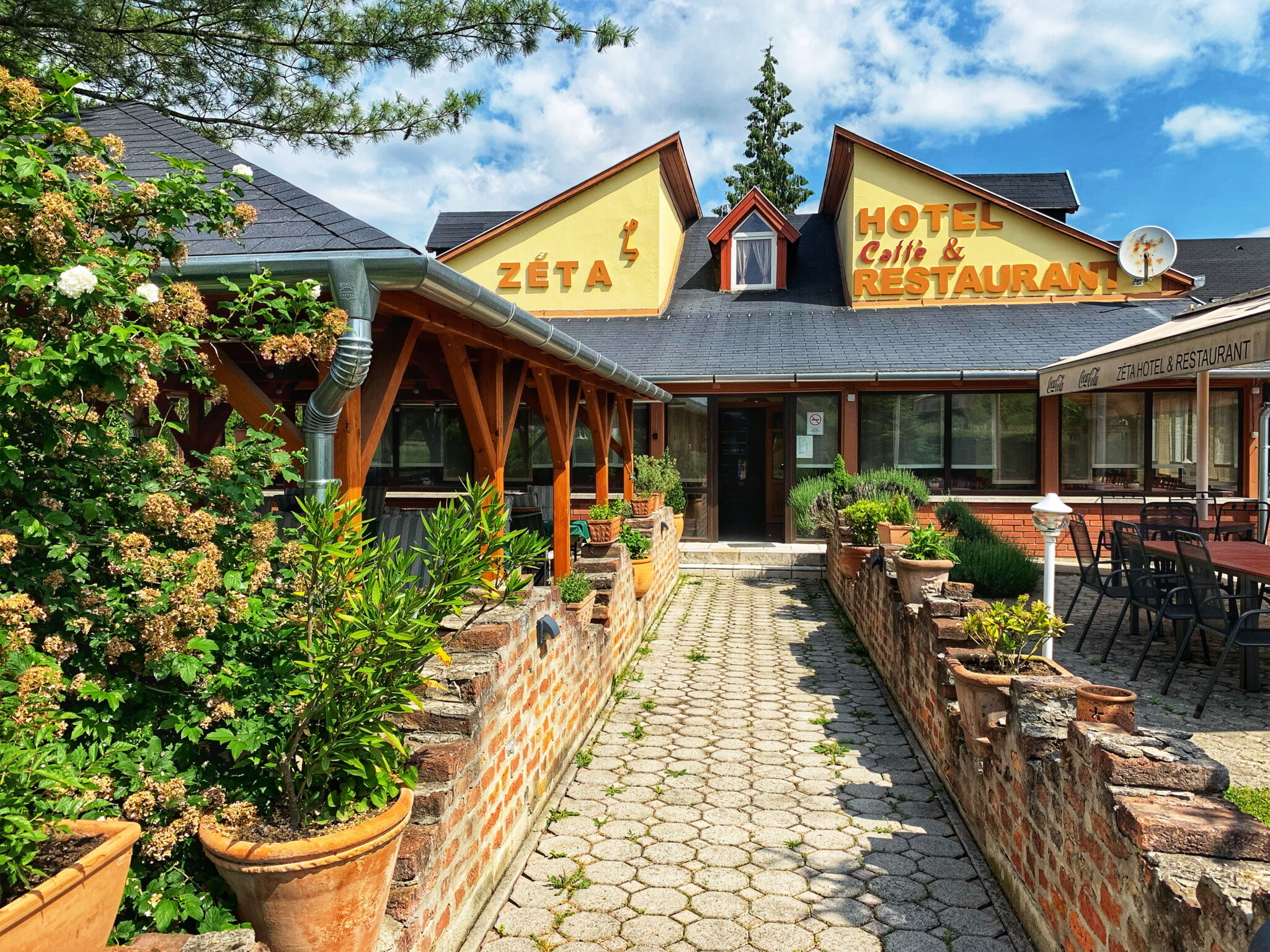 Hotel Zeta Lenti