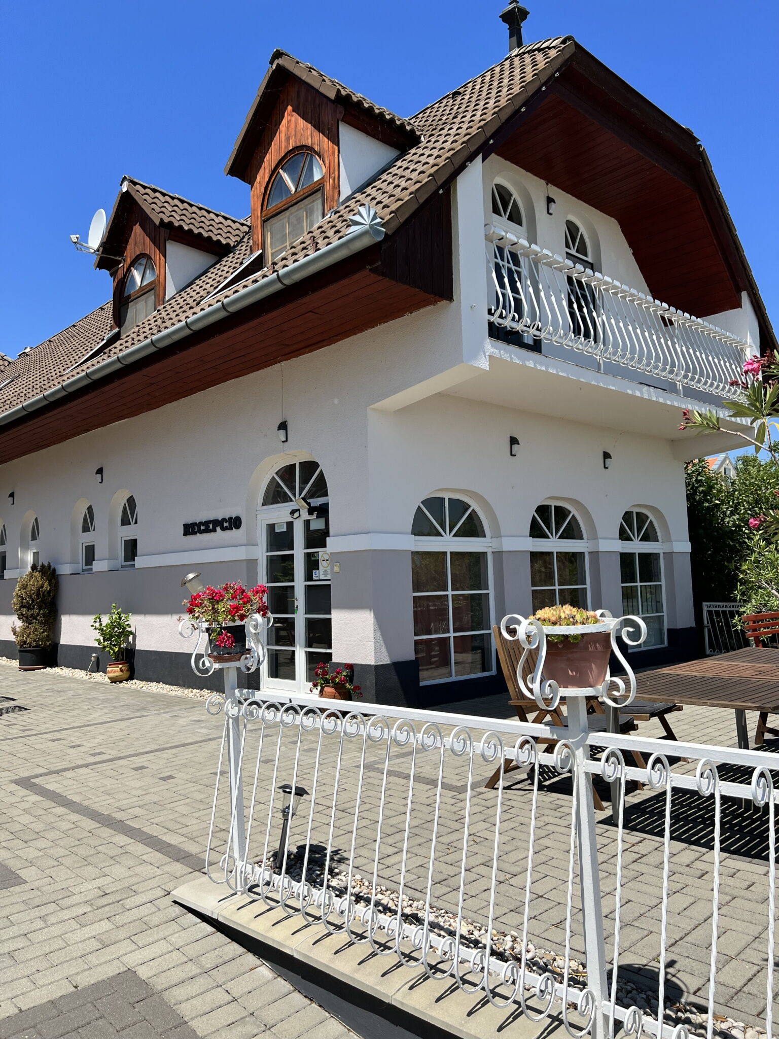 Zafir Panzio Es Etterem Balatongyorok