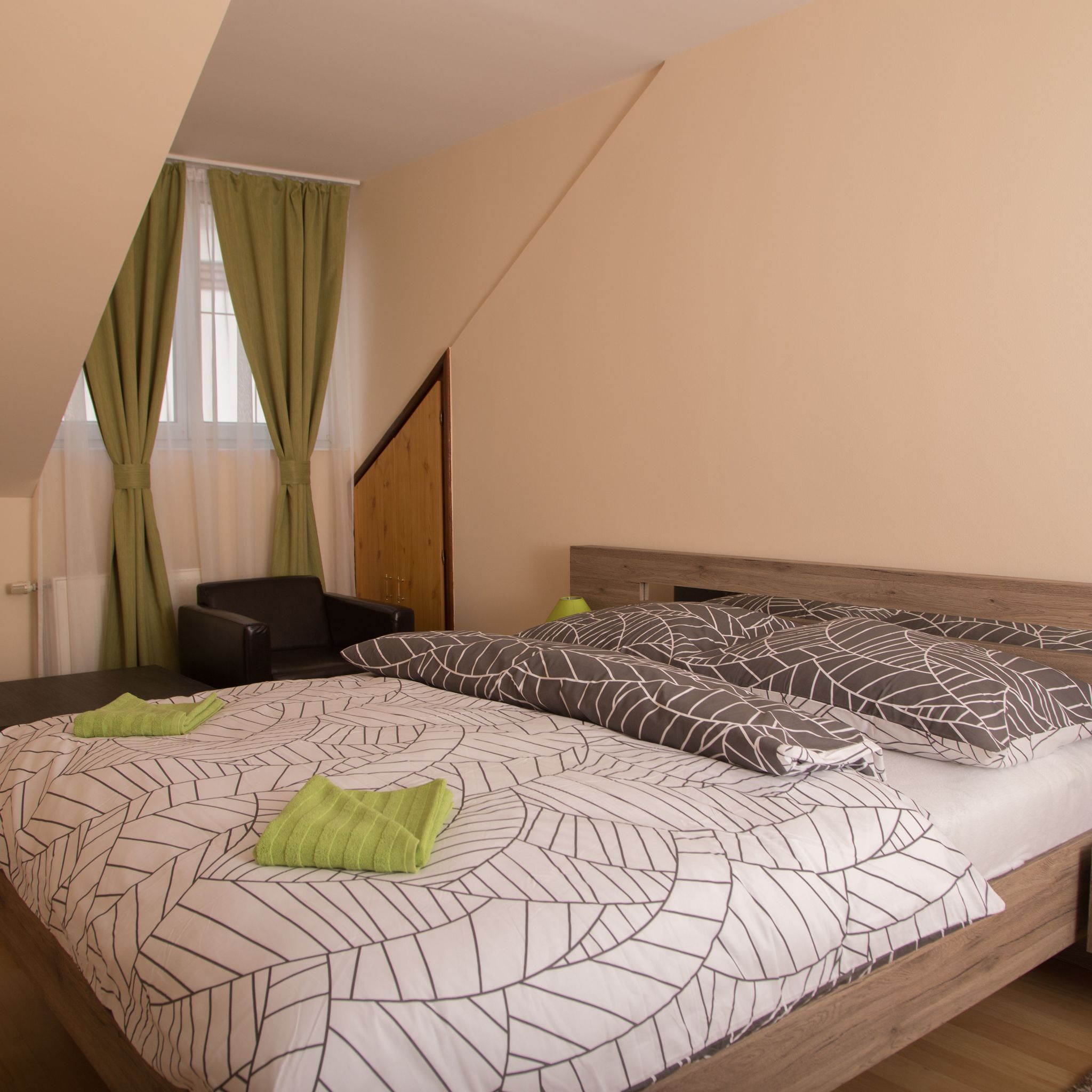 Bartok Ter Wellness Panzio Eger