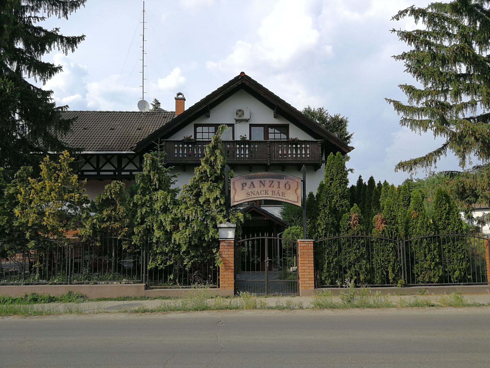 Dunakanyar Bed Breakfast Panzio God