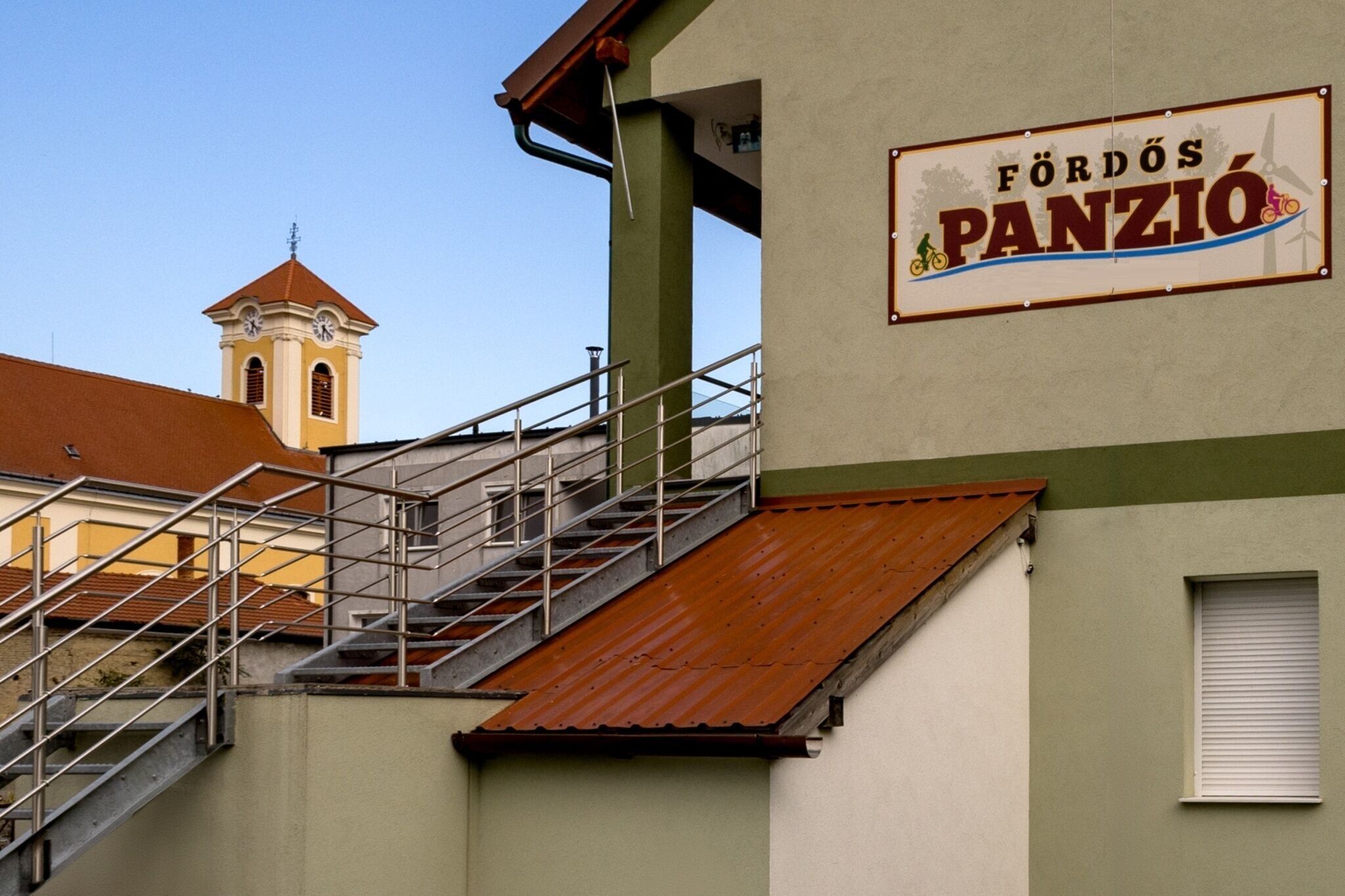 Fordos Panzio Janossomorja
