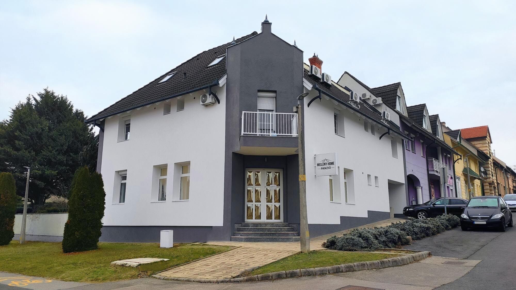 Misleny Home Panzio Kozarmisleny