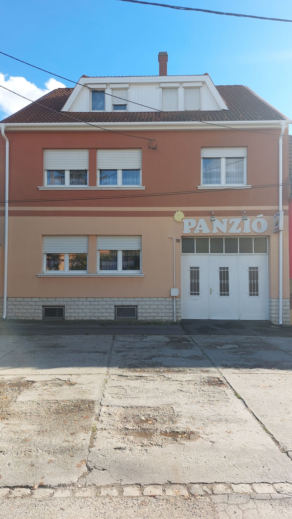 Napsugar Panzio Vac