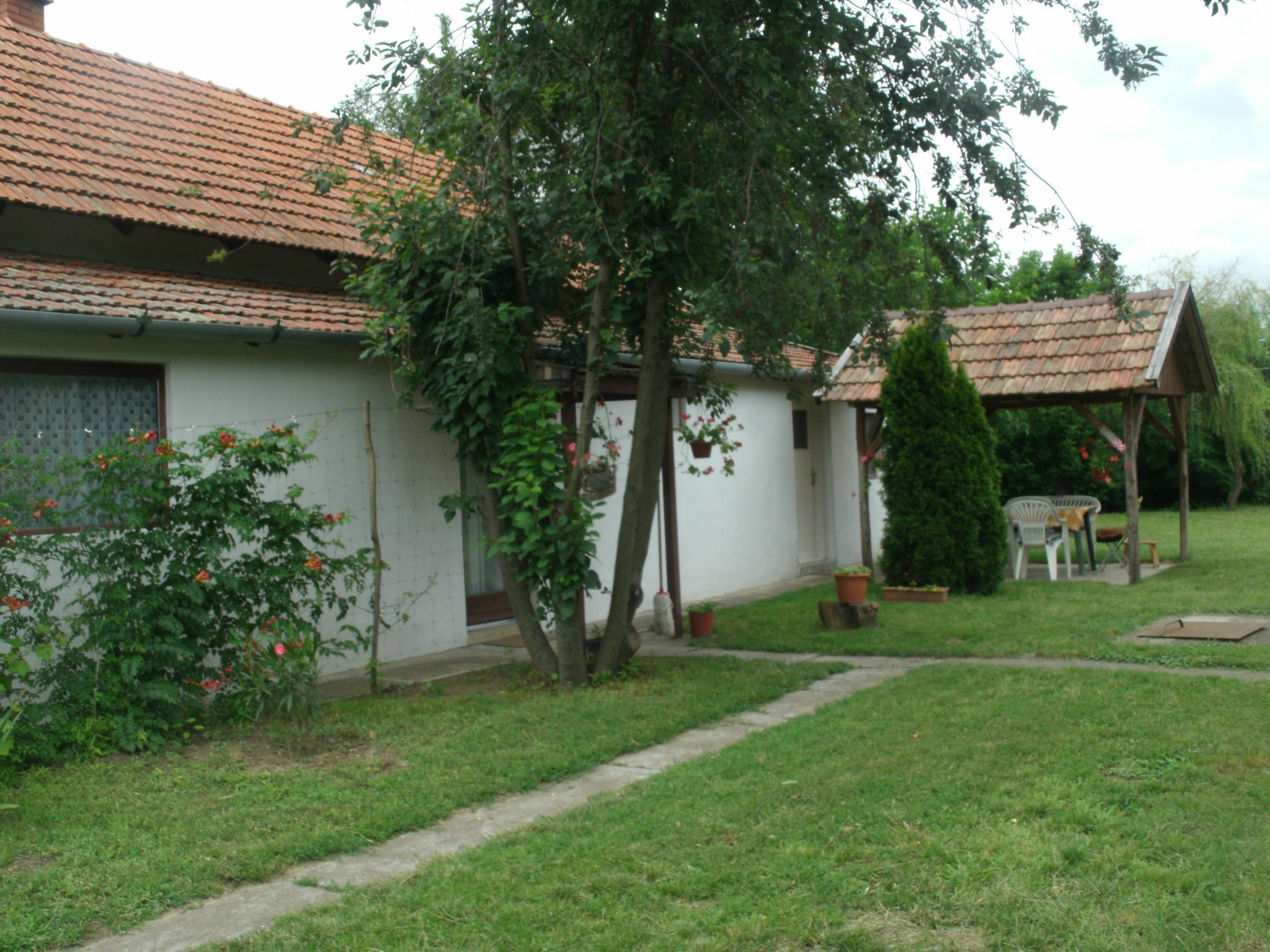 Rozsa Vendeghaz Abadszalok